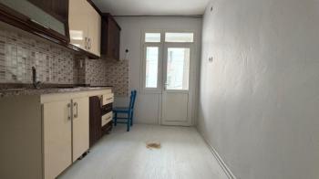 Elmas’tan Cumhuriyet’te Emsallarinden Uygun Geniş 3+1