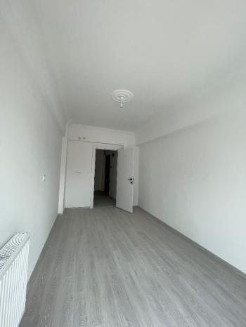 GÜVENAY - ÇORUM YAVRUTURNA ASKERLİK ŞUBESİ ARKASI SATILIK 1+1 DAİRE