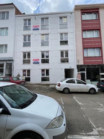 GÜVENAY - ÇORUM YAVRUTURNA ASKERLİK ŞUBESİ ARKASI SATILIK 1+1 DAİRE