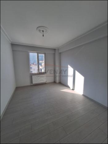 GÜVENAY -  ÇORUM BAHÇELİEVLER MAH. İPEK TAKSİ İLERİSİ 3+1 SATILIK DAİRE