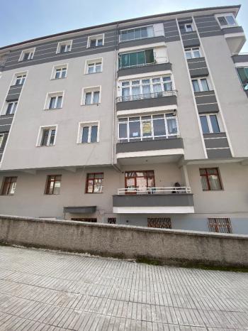 ÇORUM - GÜVENAY BAHÇELİEVLER MAH. CUMARTESİ PAZARI CİVARI 3+1 KİRALIK DAİRE 