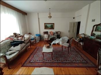 GÜVENAY - ÇORUM ALBAYRAK İLKOKULU YANINDA SATILIK 3+1 ARA KAT DAİRE