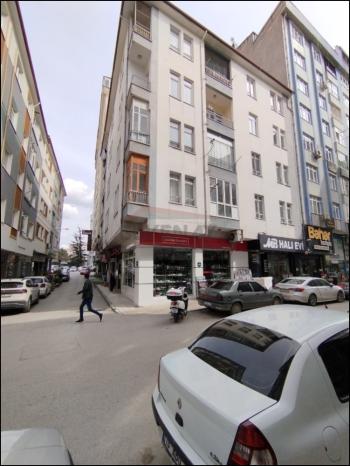 GÜVENAY - ÇORUM ALBAYRAK İLKOKULU YANINDA SATILIK 3+1 ARA KAT DAİRE