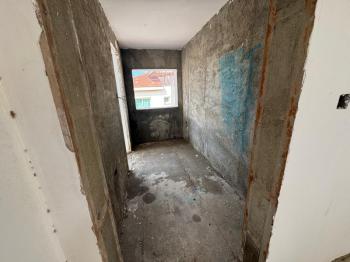 GÖNYELİ AŞIKLAR TEPESİNDE 6 YATAK ODALI TRİPLEX EV