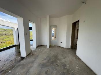 GÖNYELİ AŞIKLAR TEPESİNDE 6 YATAK ODALI TRİPLEX EV