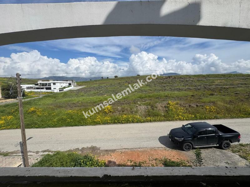 GÖNYELİ AŞIKLAR TEPESİNDE 6 YATAK ODALI TRİPLEX EV