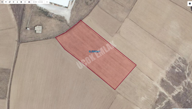 AFYON ÜÇOK EMLAKTAN İHSANİYE YAYLABAĞI MEVKİNDE 8.569M² SATILIK TARLA 
