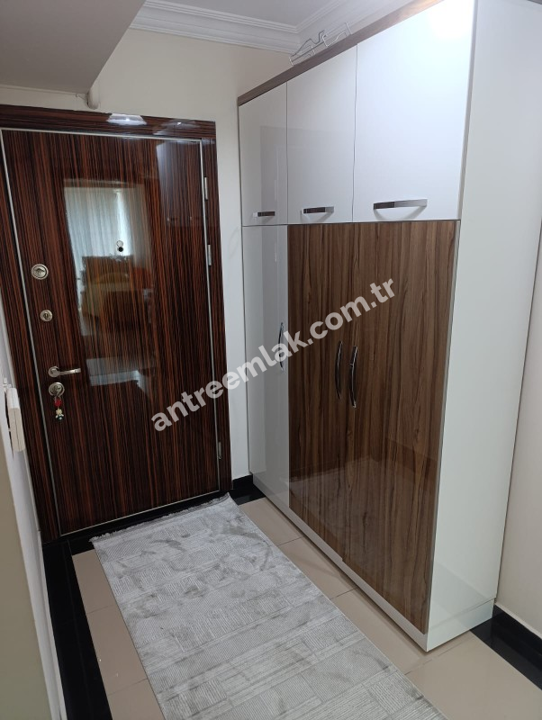 Antre Emlak'tan Satılık Bozyaka Hastanesi Yanı Cadde Üstü 3+1,130M2,Doğalgazlı,Otoparklı,Asansörlü Ebeveyn Banyolu Yeni Daire