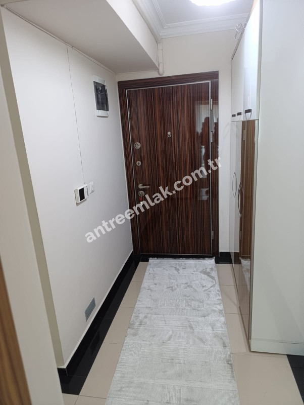 Antre Emlak'tan Satılık Bozyaka Hastanesi Yanı Cadde Üstü 3+1,130M2,Doğalgazlı,Otoparklı,Asansörlü Ebeveyn Banyolu Yeni Daire