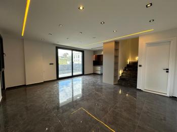 DİDİM HİSAR MAHALLESİ’NDE 3+1 • EBEVEYN BANYOLU • HAVUZLU • OTOPARKLI • 140m² NET SATILIK MODERN VİLLA!