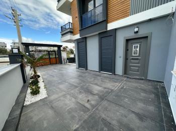 DİDİM HİSAR MAHALLESİ’NDE 3+1 • EBEVEYN BANYOLU • HAVUZLU • OTOPARKLI • 140m² NET SATILIK MODERN VİLLA!