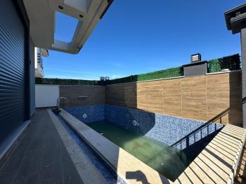 DİDİM HİSAR MAHALLESİ’NDE 3+1 • HAVUZLU • OTOPARKLI • FULL EŞYALI • PANJURLU • BİTİŞİK NİZAM SATILIK MODERN VİLLA!