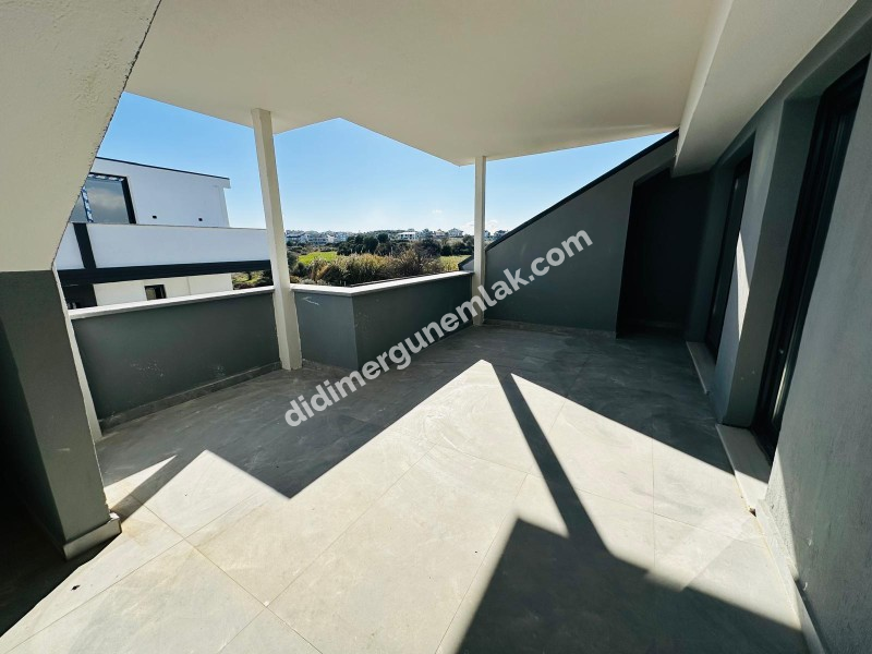 DİDİM HİSAR MAHALLESİ’NDE 3+1 • 140m² NET • 3 BANYO • TERASLI & PERGULELİ • İSKANLI SATILIK MODERN VİLLA! 