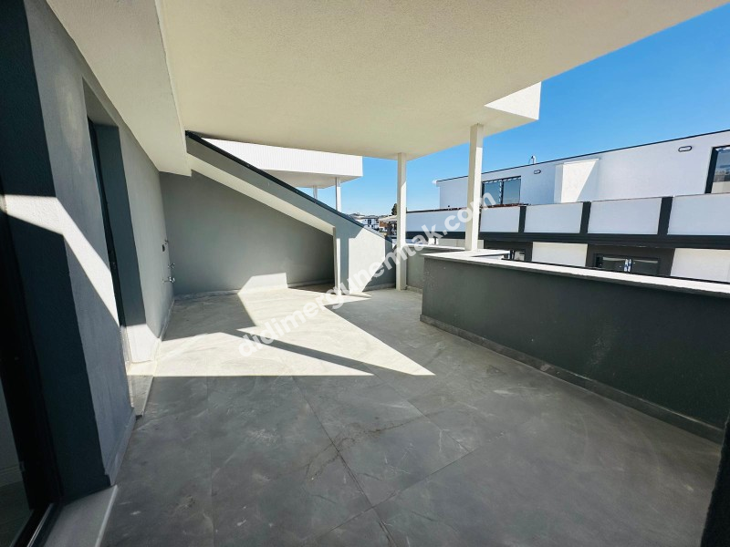 DİDİM HİSAR MAHALLESİ’NDE 3+1 • 140m² NET • 3 BANYO • TERASLI & PERGULELİ • İSKANLI SATILIK MODERN VİLLA! 