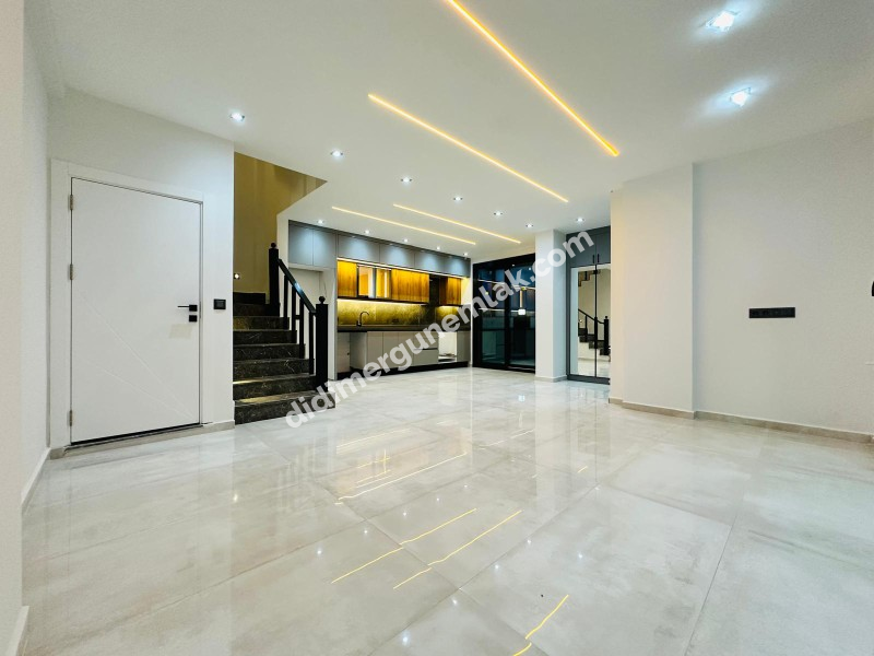 DİDİM HİSAR MAHALLESİ’NDE 3+1 • 140m² NET • 3 BANYO • TERASLI & PERGULELİ • İSKANLI SATILIK MODERN VİLLA! 