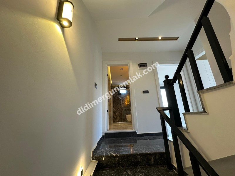 DİDİM HİSAR MAHALLESİ’NDE 3+1 • EBEVEYN BANYOLU • HAVUZLU • OTOPARKLI • 140m² NET SATILIK MODERN VİLLA!