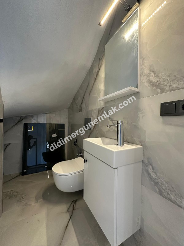 DİDİM HİSAR MAHALLESİ’NDE 3+1 • EBEVEYN BANYOLU • HAVUZLU • OTOPARKLI • 140m² NET SATILIK MODERN VİLLA!