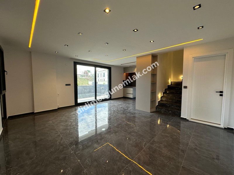 DİDİM HİSAR MAHALLESİ’NDE 3+1 • EBEVEYN BANYOLU • HAVUZLU • OTOPARKLI • 140m² NET SATILIK MODERN VİLLA!