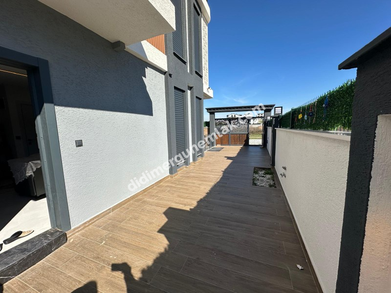 DİDİM HİSAR MAHALLESİ’NDE 3+1 • HAVUZLU • OTOPARKLI • FULL EŞYALI • PANJURLU • BİTİŞİK NİZAM SATILIK MODERN VİLLA!
