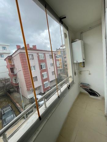 Güvenay - Çorum Adil Can Demir Parkı Altı 3+1 Bakımlı Daire