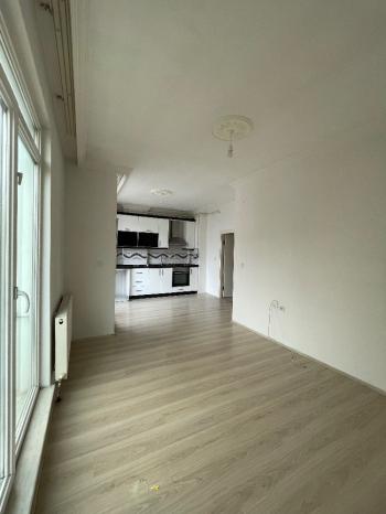 Güvenay - Çorum Adil Can Demir Parkı Altı 3+1 Bakımlı Daire