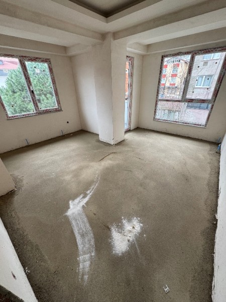 Çırçır'da Arakat 2+1 Balkonlu Sıfır Satılık Daire