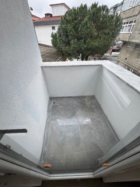 Çırçır'da Arakat 2+1 Balkonlu Sıfır Satılık Daire