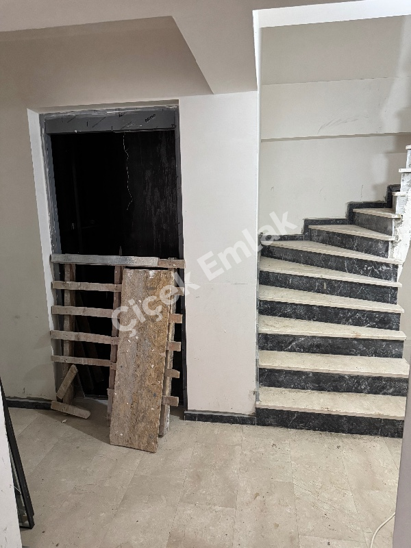 Çırçır'da Yatırımlık Yüksek Giriş 1+1 Sıfır Satılık Daire