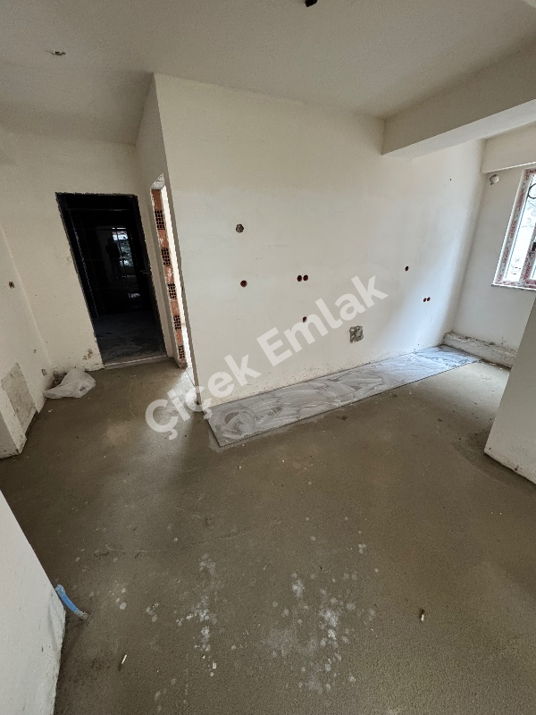Çırçır'da Yatırımlık Yüksek Giriş 1+1 Sıfır Satılık Daire