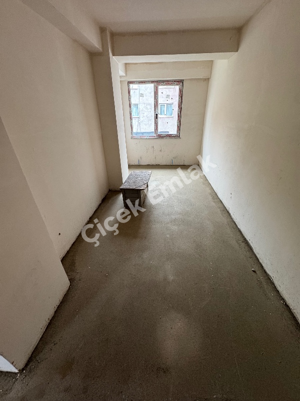 Çırçır'da Arakat 2+1 Balkonlu Sıfır Satılık Daire