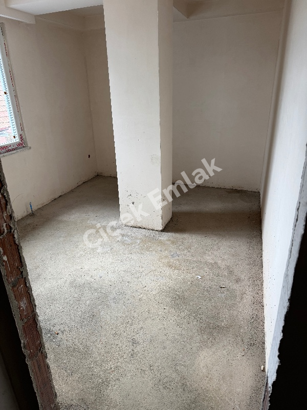 Çırçır'da Arakat 2+1 Balkonlu Sıfır Satılık Daire