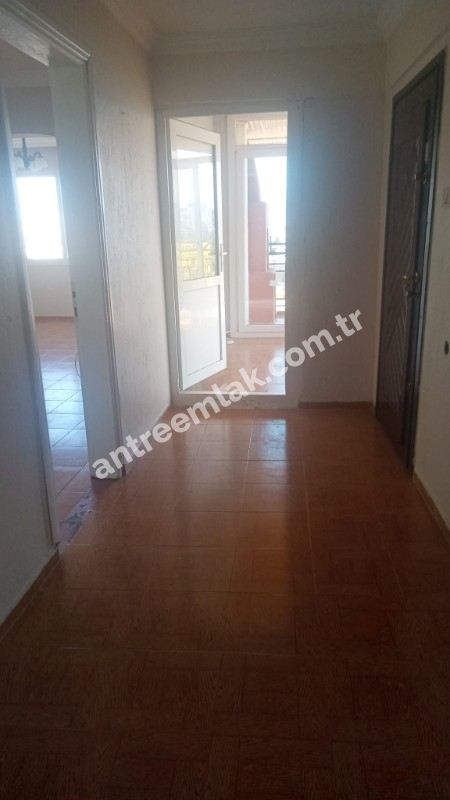 Antre Emlak'tan Kiralık Şehit Fethi Bey Okulu Yanı Cadde Üstü 2+1,100 M2 Bakımlı Ferah Daire