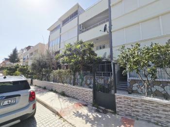 DİDİM ÇAMLIK MAHALLESİ’NDE CUMA PAZARI YANI SOKAKTA, FULL EŞYALI – MODERN DİZAYNLI – KAPALI GENİŞ BALKONLU 2+1 SATILIK FIRSAT DAİRE!