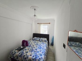 DİDİM ÇAMLIK MAHALLESİ’NDE CUMA PAZARI YANI SOKAKTA, FULL EŞYALI – MODERN DİZAYNLI – KAPALI GENİŞ BALKONLU 2+1 SATILIK FIRSAT DAİRE!