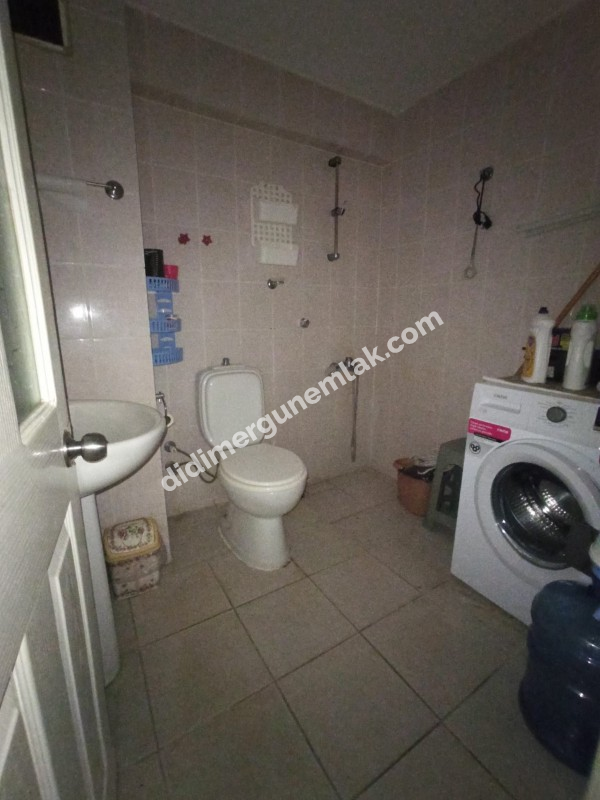 DİDİM ÇAMLIK MAHALLESİ’NDE NAZİLLİ KASAP YANI | FULL EŞYALI | KLİMALI | AÇIK MUTFAK | GENİŞ BALKONLU | FERAH ODALI 65m² 2+1 FIRSAT DAİRE! 