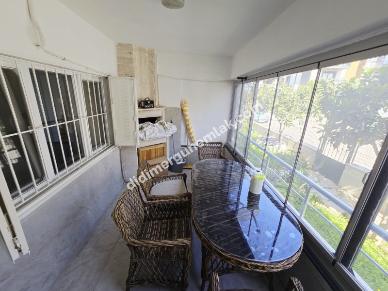 DİDİM ÇAMLIK MAHALLESİ’NDE CUMA PAZARI YANI SOKAKTA, FULL EŞYALI – MODERN DİZAYNLI – KAPALI GENİŞ BALKONLU 2+1 SATILIK FIRSAT DAİRE!
