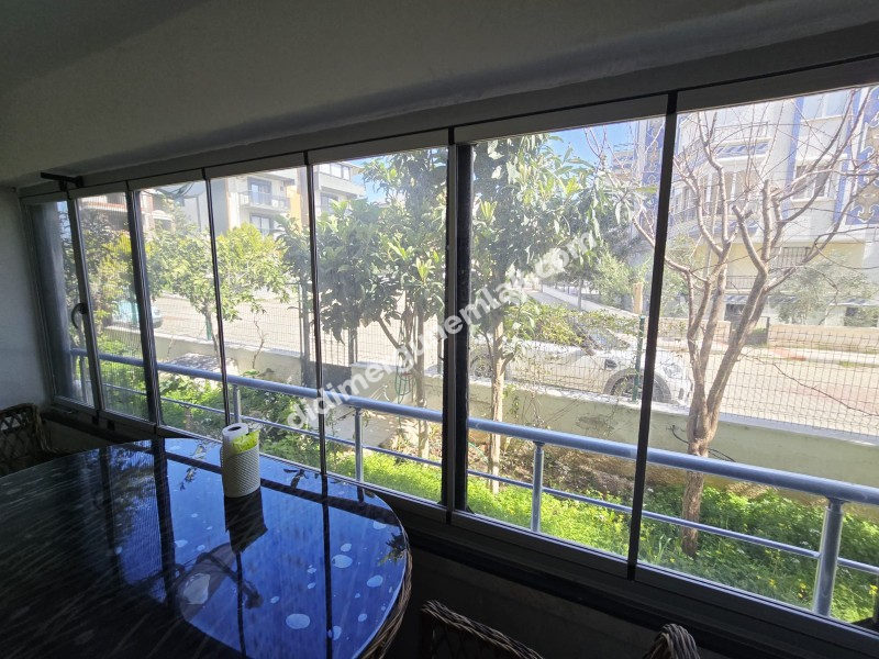 DİDİM ÇAMLIK MAHALLESİ’NDE CUMA PAZARI YANI SOKAKTA, FULL EŞYALI – MODERN DİZAYNLI – KAPALI GENİŞ BALKONLU 2+1 SATILIK FIRSAT DAİRE!