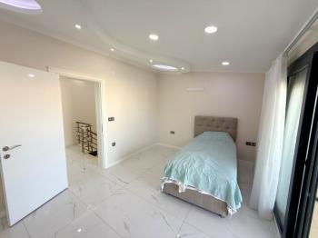 Didim'de Satılık 4+1 Ayrı Mutfaklı Villa