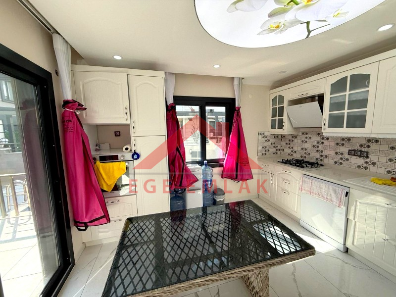 Didim'de Satılık 4+1 Ayrı Mutfaklı Villa