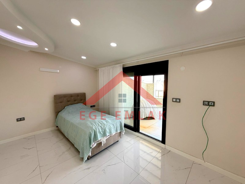 Didim'de Satılık 4+1 Ayrı Mutfaklı Villa