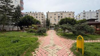 Elmas’tan Hürriyet’te Geniş Peyzajlı Nezih Site İçi 4+1