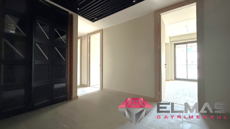 Elmas'tan İnönü'de Merkezi Konumda Şık Kullanışlı 2+1 Ofis