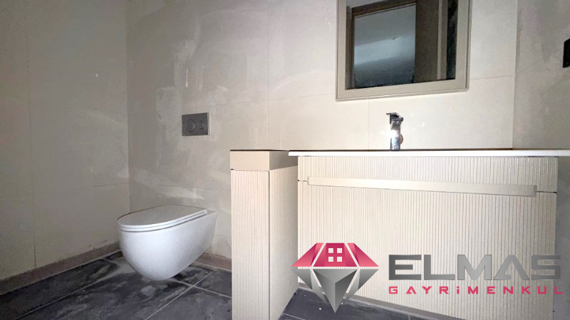 Elmas'tan İnönü'de Merkezi Konumda Şık Kullanışlı 2+1 Ofis