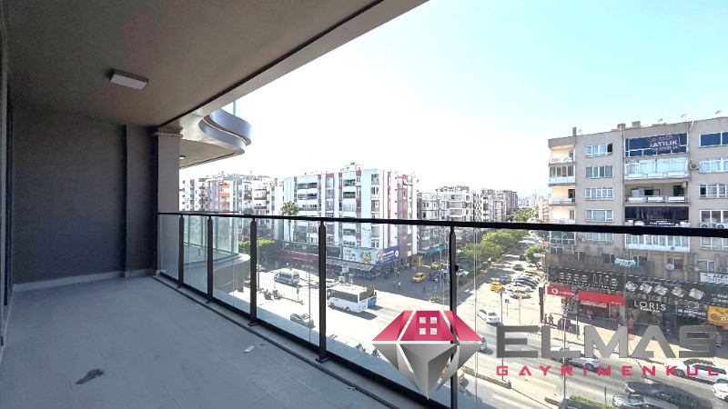 Elmas'tan İnönü'de Merkezi Konumda Şık Kullanışlı 2+1 Ofis