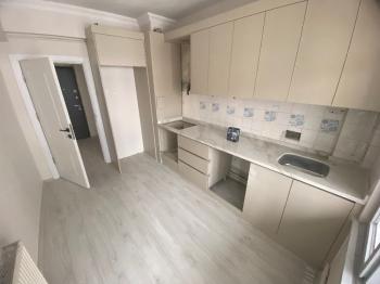 GÜVENAY - ÇORUM ÇÖPLÜ MAH. OSMANCIK CADDESİ ÜZERİ SATILIK 2+1 DAİRE
