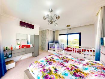 Kıbrıs Girne Ozanköy Bölgesinde Satılık 4 Yatak Odalı Villa