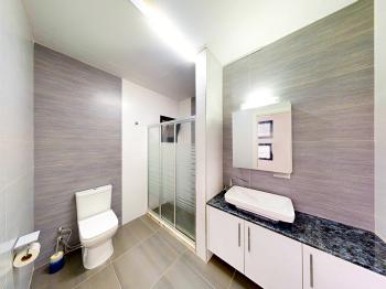 Kıbrıs Girne Ozanköy Bölgesinde Satılık 4 Yatak Odalı Villa