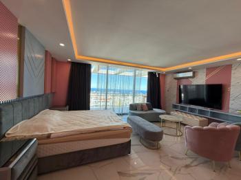 KKTC Girne Akacan Elegance Özel Ultra Lüks 3+1 Kiralık Penthouse Sinema Odalı Saunalı