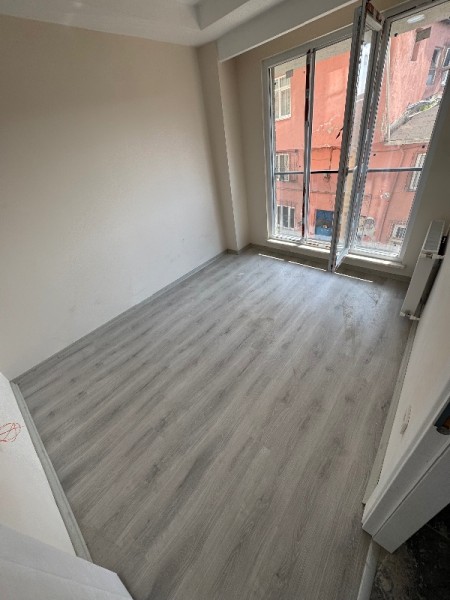 Alibeyköy Çarşı'ya Yakın 1+1 Sıfır Satılık Daire
