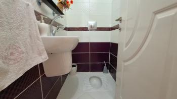 Elmas’tan Çiftlikköy’de 2 Bloklu Site İçinde Doğalgazlı  Ferah 3+1